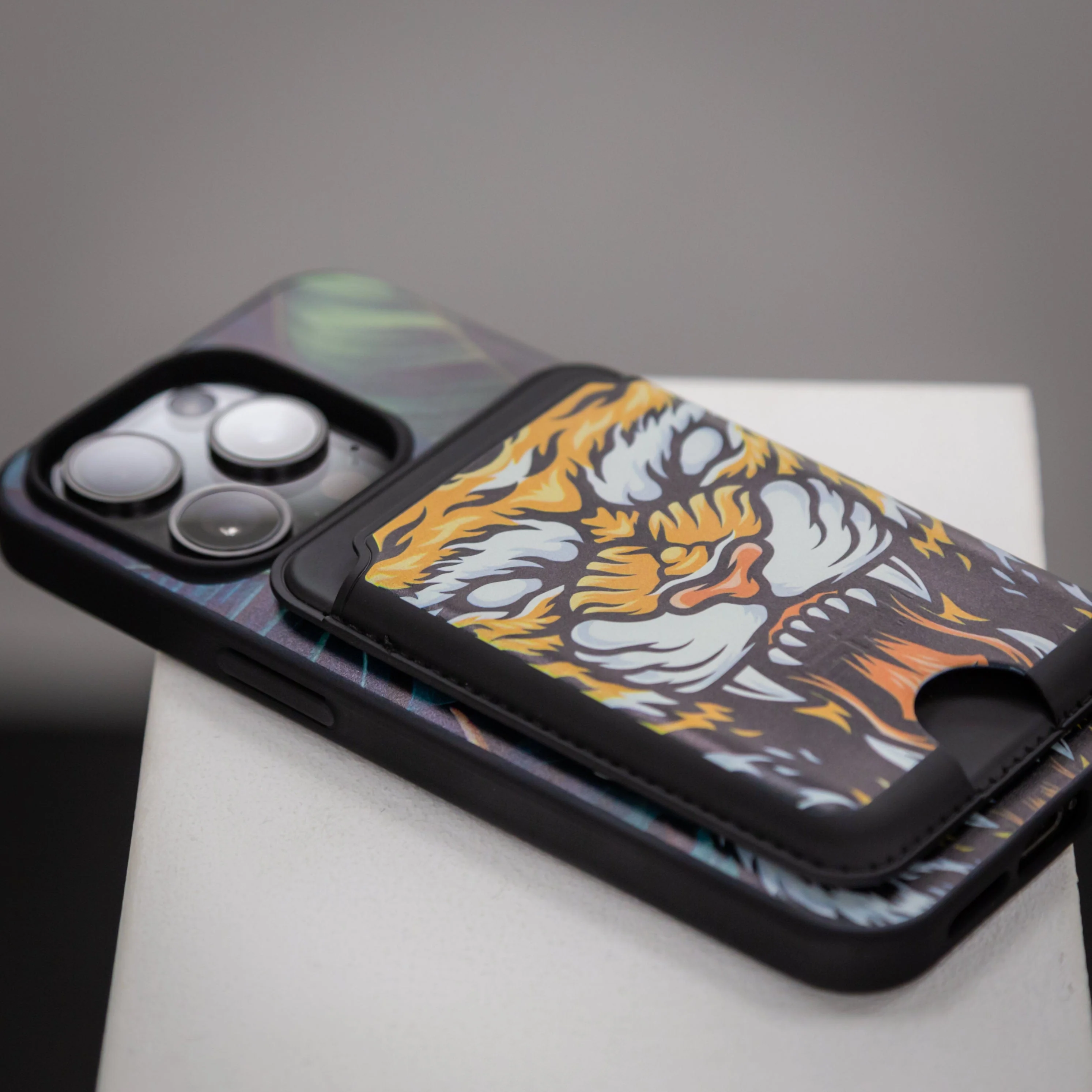 Custom Magnetic Card Wallet - Image 4